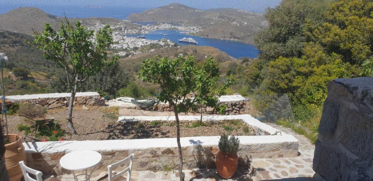 Traditional Studio Chora Patmos Esterno foto