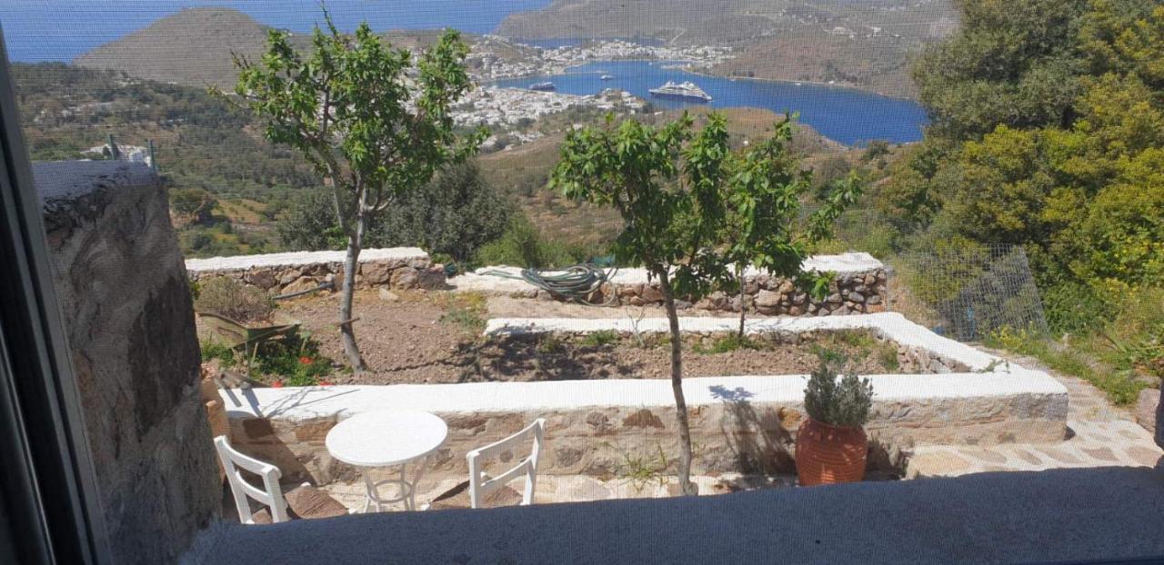 Traditional Studio Chora Patmos Esterno foto