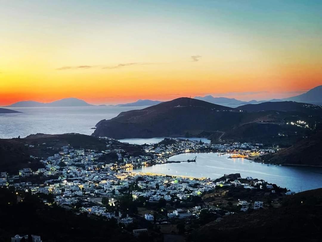 Traditional Studio Chora Patmos Esterno foto