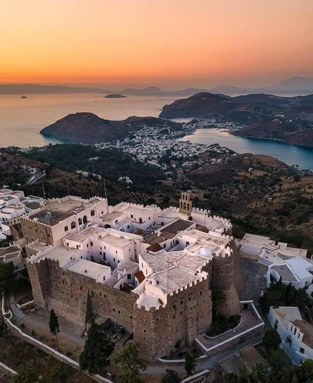 Traditional Studio Chora Patmos Esterno foto