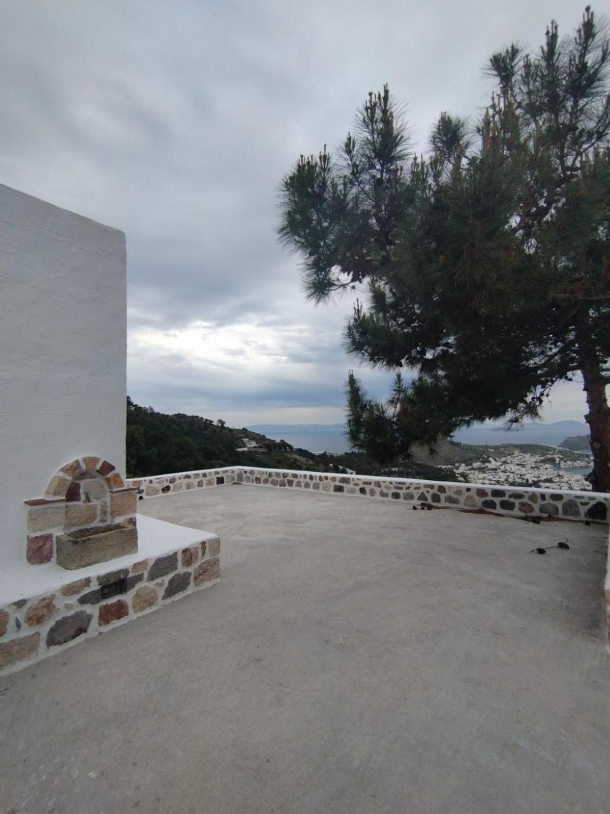 Traditional Studio Chora Patmos Esterno foto