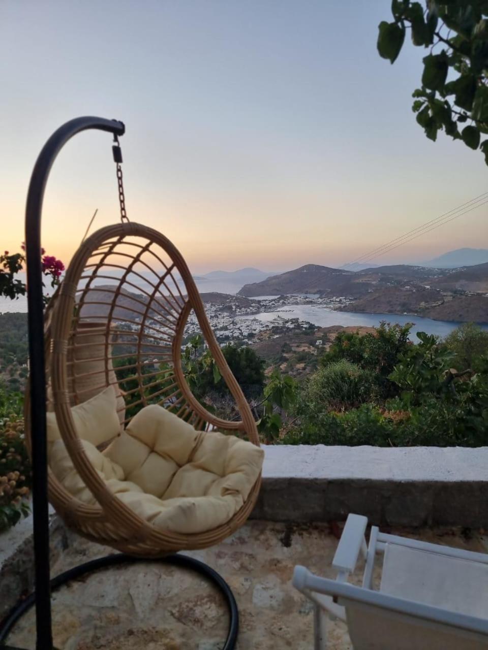 Traditional Studio Chora Patmos Esterno foto